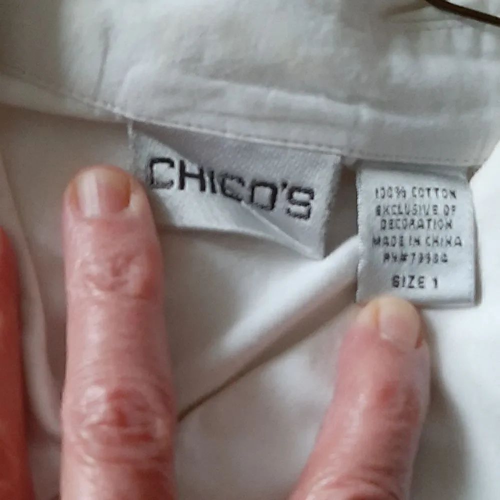Chico's blouse   - Picture 4 of 4